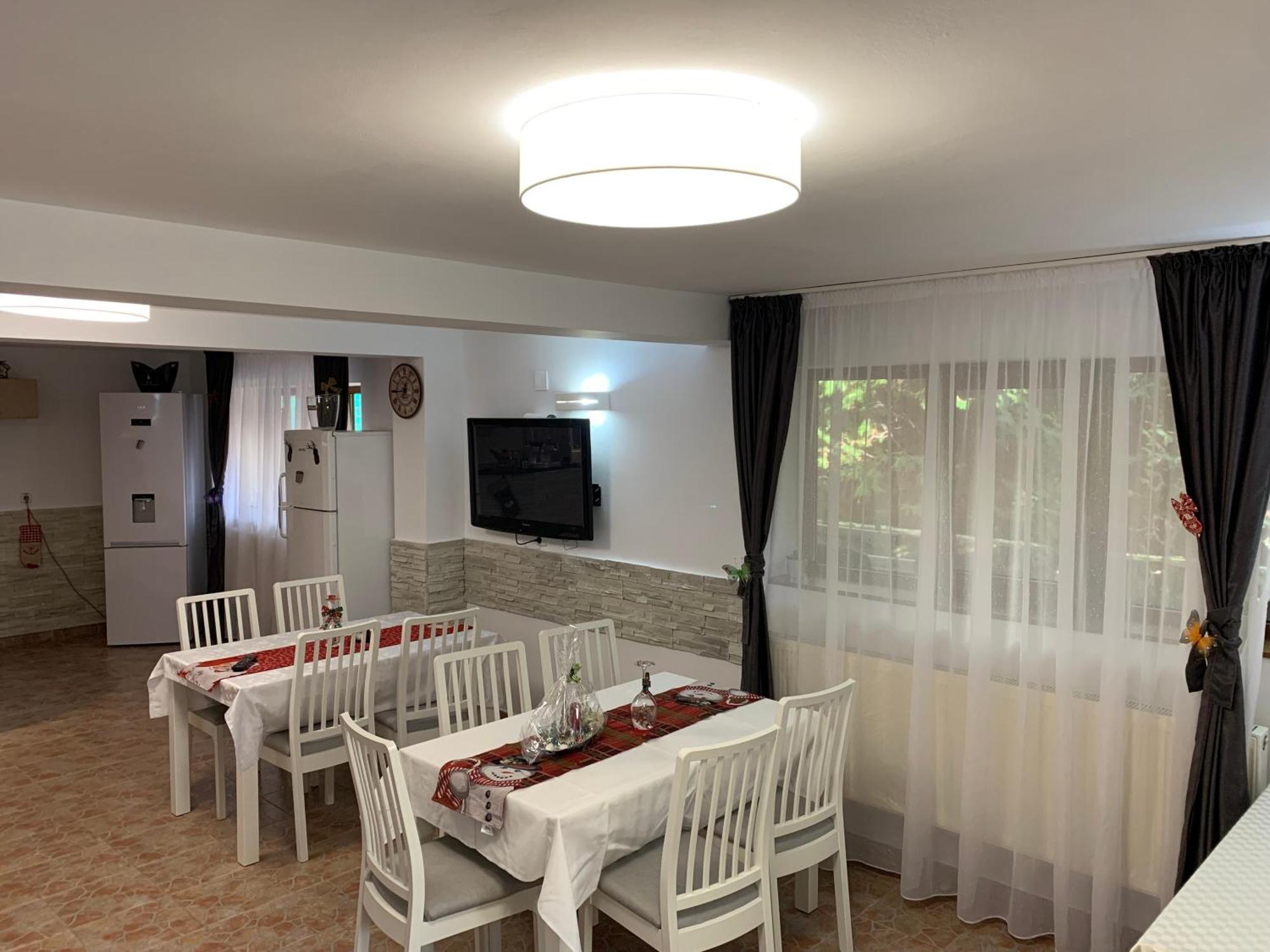 Готель Casa Ador Сіная Екстер'єр фото